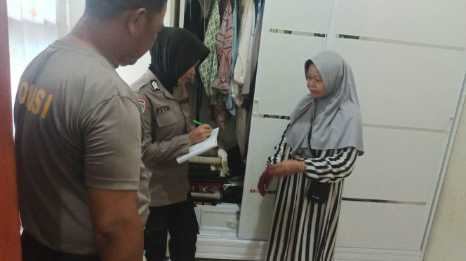 
 Terjadi Pencurian, Personil Polsek Tellu Siattinge Datangi TKP