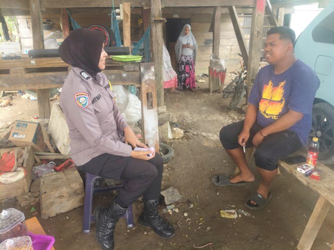 
 Sambang Desa Humanis, Bhabinkamtibmas Temui Langsung Warga di Desa Binaan