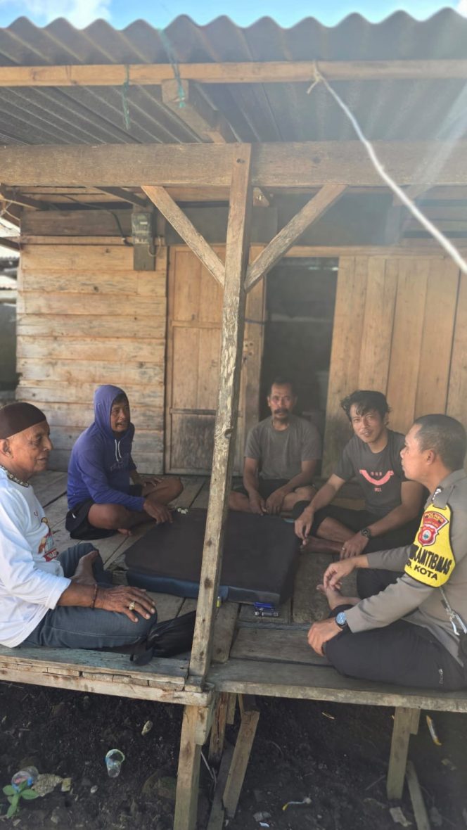 
 Kunjungan Satkamling Jadi Bukti Kepedulian Bhabinkamtibmas kepada Masyarakat
