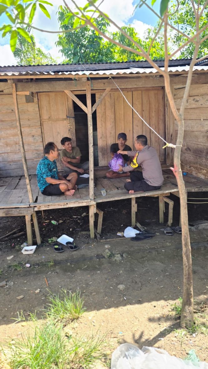 
 Silaturahmi Jadi Kunci Bripka Andi Rusman Menjaga Kondusivitas Lingkungan