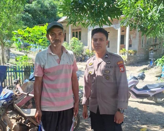 
 Sambang dan Memantau Situasi Kamtibmas, Wujud Kedekatan Bhabinkamtibmas Bersama Warga