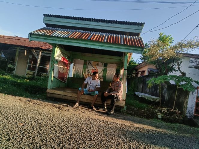 
 Kedekatan dengan Warga Terus Dibangun, Aiptu Muhammad Aras Patarai Rutin Sambang Wilayah