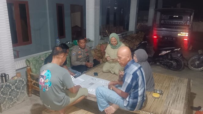 
 Brigpol Sultan Berkunjung dan Berupaya Mengajak Warga Menjaga Kamtibmas di Lingkungan Desa