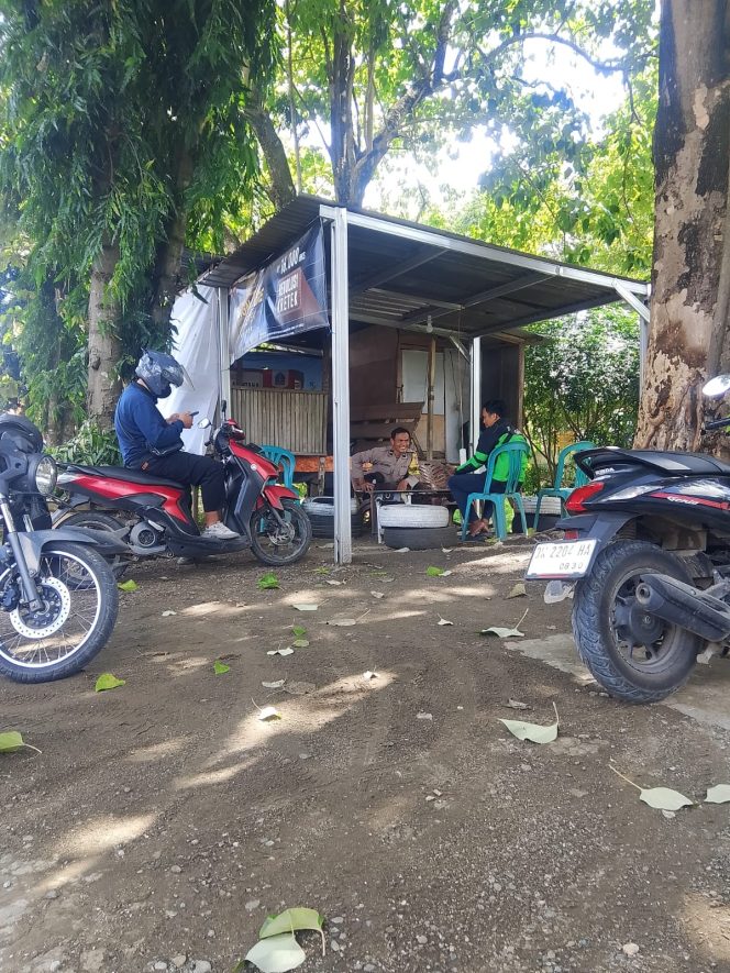 
 Bhabinkamtibmas Sambangi Satkamling Komunitas Solidaritas Grab to Bone, Perkuat Sinergi Jaga Kamtibmas