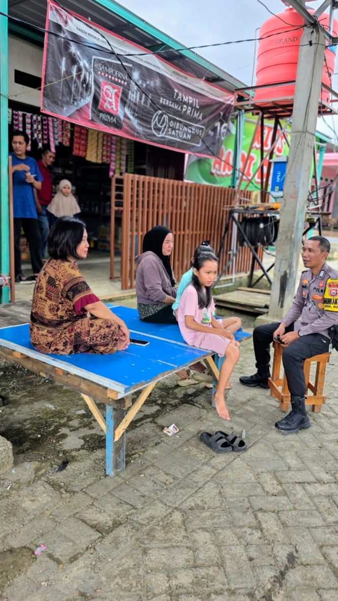 
 Aktif Sambang Warga, Bripka Andi Rusman Wujudkan Kamtibmas Aman dan Kondusif