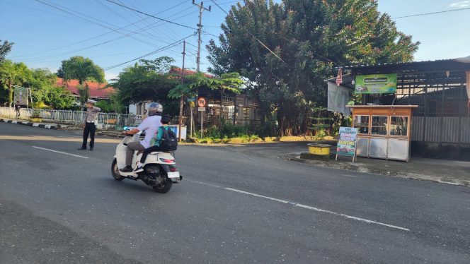 
 Pengaturan Lalu Lintas Pagi Hari, Wujud Nyata Kehadiran Polri Melayani Masyarakat
