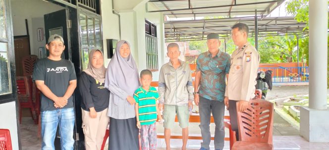 
 ‎Bhabinkamtibmas Desa Pasempe Selesaikan Permasalahan Warga Melalui Problem Solving