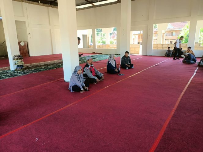 
 BHABINKAMTIBMAS POLSEK ULAWENG HADIRI PERTEMUAN PROGRAM PENYEDIAAN AIR BERSIH