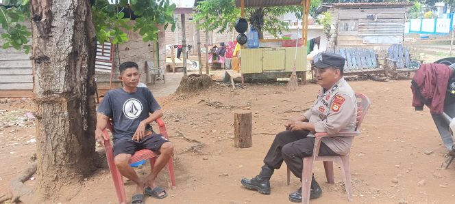 
 Bhabinkamtibmas Desa Kading Sambangi Warga Dusun Gelora untuk Pererat Kemitraan Kamtibmas