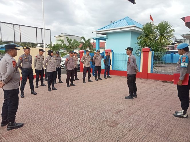 
 Pimpin Apel Pagi, Kapolsek Pelabuhan Beri Arahan Kepada Personilnya
