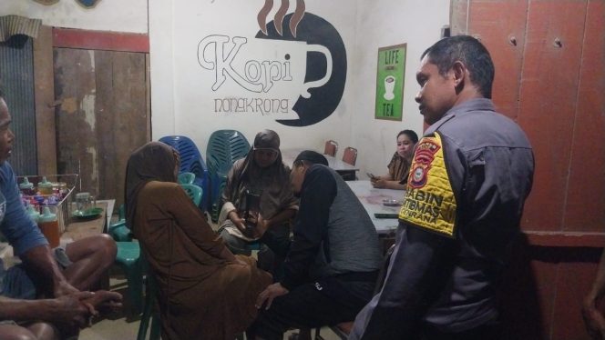 
 ‎”Quick Respon” Terima Aduan Warga, Personil Piket Polsek Cenrana Segera Mendatangi TKP.