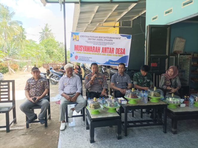 
 ‎Kapolsek Palakka Hadiri Musyawarah Antar Desa Program Pengembangan Infrastruktur Sosial Ekonomi Wilayah, Sampaikan Pesan Kamtibmas dan Transparansi