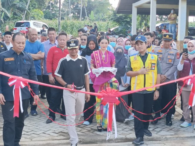 
 ‎Personel Polsek Palakka Laksanakan Pengamanan Peresmian IPLT Passippo oleh Bupati Bone  ‎
