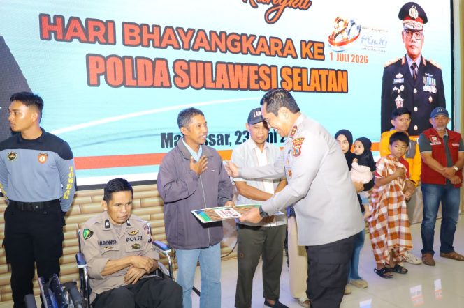 
 Puncak Bakti Kesehatan Serentak Hari Bhayangkara ke-80, Polda Sulsel Hadirkan Layanan Kesehatan Gratis untuk Masyarakat