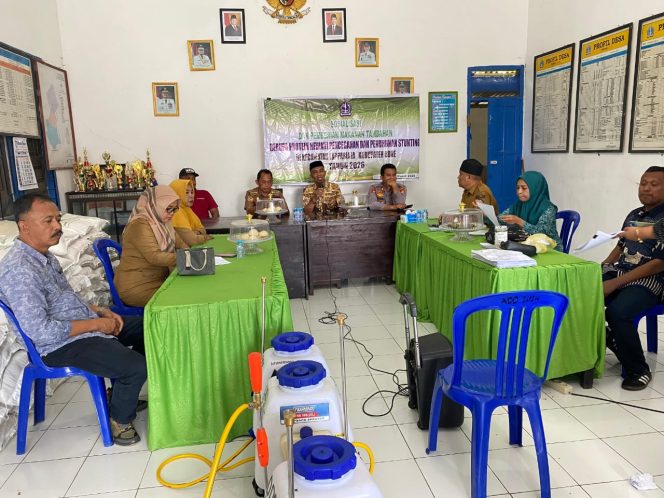 
 Kapolsek Lappariaja Hadiri Kegiatan Pembagian Makanan Tambahan di Desa Sengeng Palie