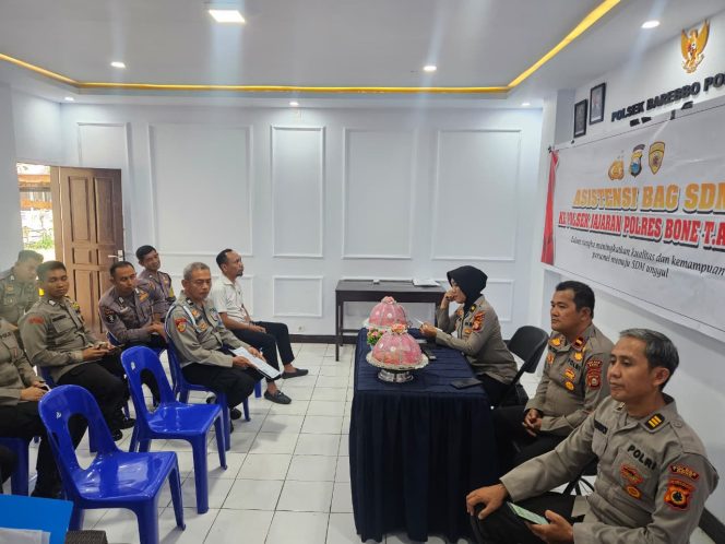 
 Polsek Barebbo Terima Kunjungan Tim Asistensi Bag SDM Polres Bone