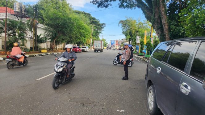 
 Pastikan Aktivitas Warga Lancar, Unit Lantas Hadir Berikan Rasa Aman