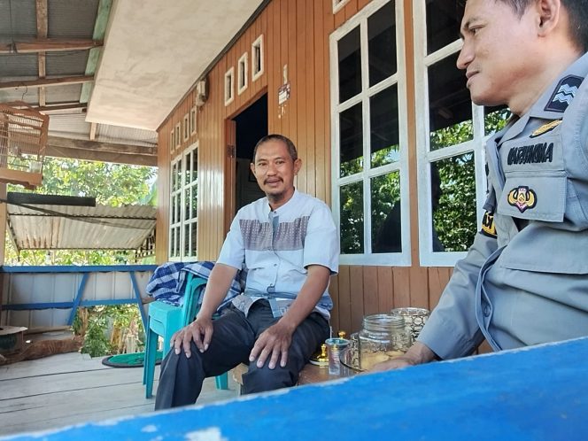 
 Bhabinkamtibmas ini Membangun Kedekatan Bersama Warga Melalui Sambang dan Berdialog Dialog Rutin