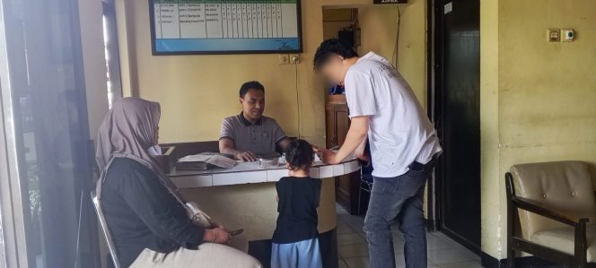 
 Personil Polsek Tellu Siattinge Tanggap, Berikan Pelayanan Terbaik Menerima Pengaduan dan Laporan Masyarakat