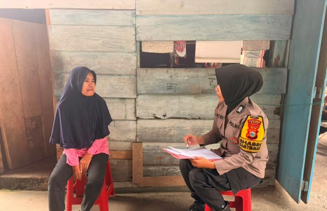 
 Hadir di Wilayah Binaan, Brigpol Fitriani Lakukan Sambang Ceria dan Ajak Warga Jaga Kamtibmas