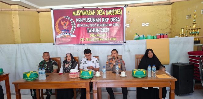 
 Kapolsek Tellu Siattinge Hadiri Musdes Penyusunan RKPDes di Desa Padaidi