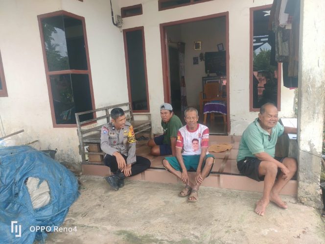 
 Sambang Jadi Sarana Serap Aspirasi Warga, Aiptu Baso Halim Hadir di Tengah Masyarakat
