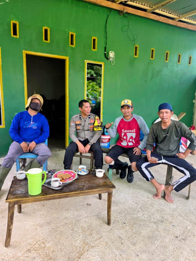 
 Rutinitas Sambang Jadi Strategi Aipda Andi Rusman Wujudkan Wilayah yang Aman dan Kondusif