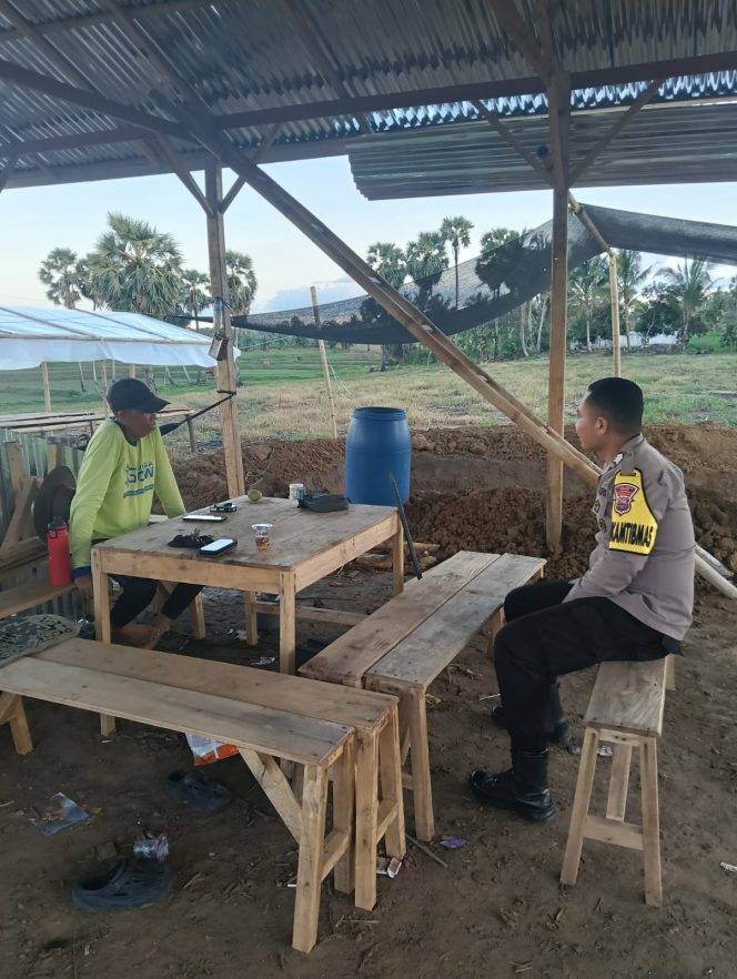 
 Polsek Ajangale Tingkatkan Kedekatan dengan Masyarakat Melalui Sambang Bhabinkamtibmas
