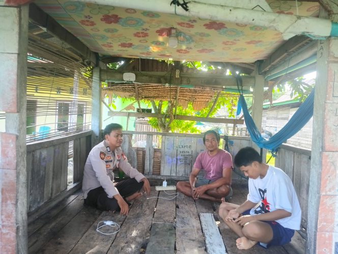 
 ‎Jalin Kemitraan Dengan Warga, Bhabinkamtibmas Polsek Cenrana Lakukan Patroli Dialogis.