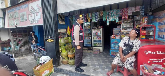 
 Patroli Humanis Kanit Samapta Polsek Ajangale, Bangun Kedekatan dengan Masyarakat