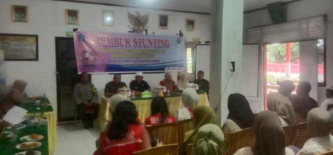 
 Bhabinkamtibmas Polsek Ponre kawal rembuk stunting sebagai bagian dari musdes penyusunan RKPDes tahun 2027 desa Binaannya