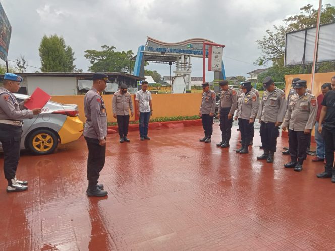 
 Pimpin Apel Pagi, Kapolsek Pelabuhan Beri Arahan Kepada Personilnya