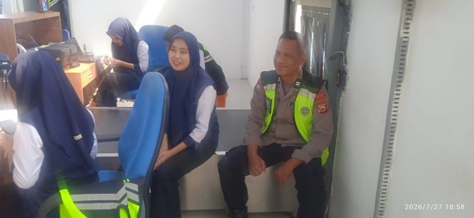 
 ‎Polsek Awangpone Mengamankan Penerbangan Menuju Makassar Pada Senin Pekan Keempat Juli 2026