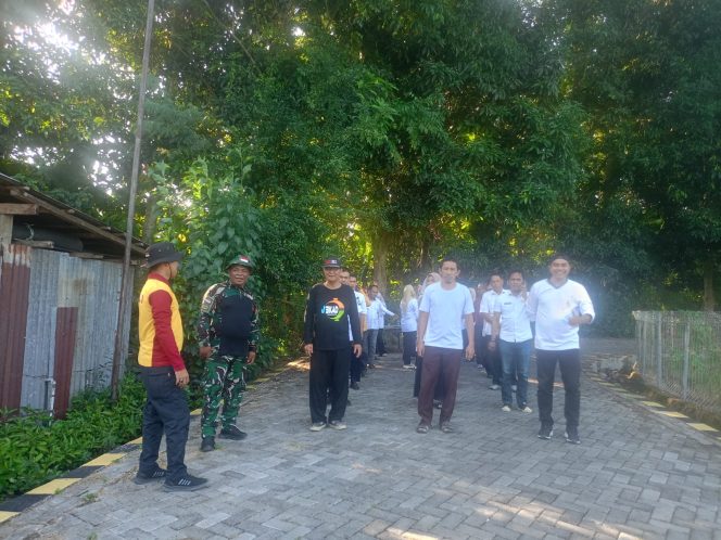 
 ‎Polsek Awangpone Bersama Koramil Awangpone Latih Gerak Jalan ASN Kecamatan Awangpone Sambut HUT Ke-81 Kemerdekaan RI