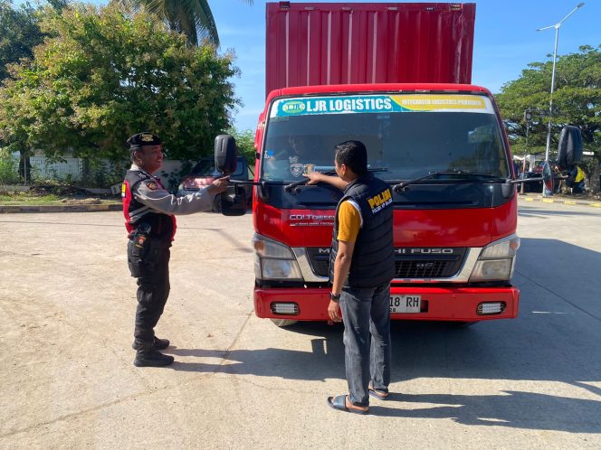 
 Lakukan Pelayanan Di Rumpdoor Kapal, Pastikan Proses Pemuatan Berjalan Lancar