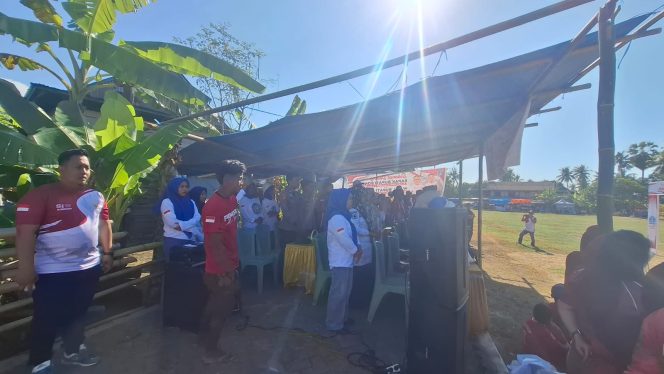 
 Polsek Ajangale Laksanakan Pengamanan Turnamen Sepak Bola HUT Proklamasi RI Ke-81 di Desa Allamungeng Patue