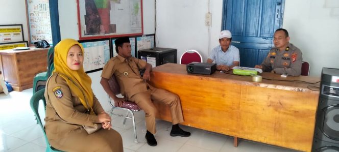
 IPTU A.SOFYAN WAKA POLSEK  KUNJUGAN DI DESA , POLSEK TONRA,  POLRES BONE
