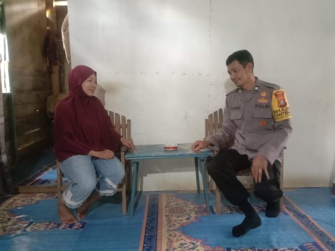 
 Aktif Bersilaturahmi.Ke Desa Binaan Bhbabinkamtibmas Ajak warga jaga Kamtibmas yang Kondusif