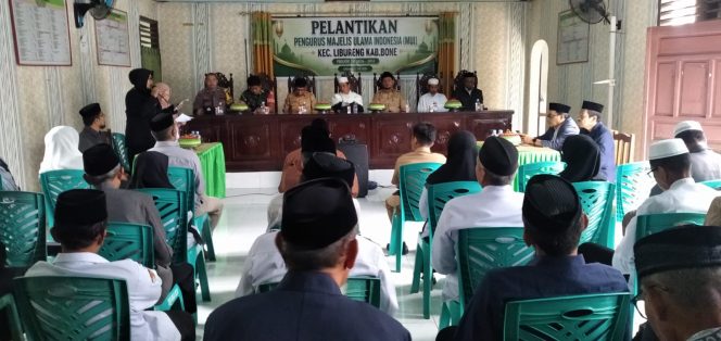 
 Bhabinkamtibmas Desa Pitumpidange Hadiri Pelantikan Pengurus MUI Kecamatan Libureng