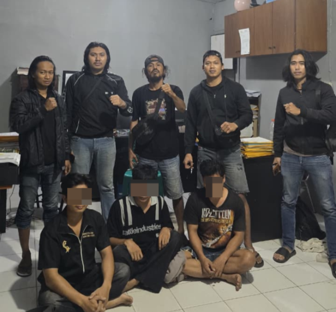 
 Polres Bone Amankan Enam Terduga Pelaku Penganiayaan Secara Bersama-sama di Lapangan Merdeka