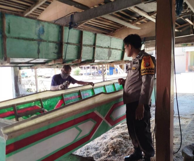 
 Wujud Kepedulian Polri Dalam Menjaga Kamtibmas, Aiptu Andi Rustan Lakukan Sambang di Desa Binaannya