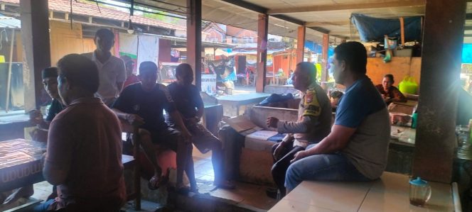 
 Dari Pemukiman hingga Pasar, Aiptu Ulpiadi Pastikan Kehadiran Bhabinkamtibmas Dirasakan Warga