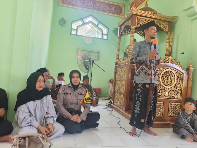 
 Brigpol Citra Demmu Hadiri Acara Maulid Nabi, Wujudkan Kekompakan Bersama Warga di Desa Lanca