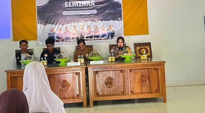 
 Hadiri Seminar Desa Peserta KKN, Bhabinkamtibmas ini Berikan Imbauan Kamtibmas