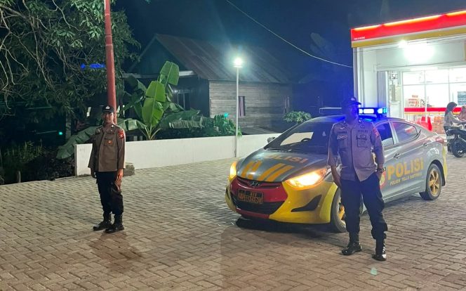 
 Tingkatkan Kewaspadaan dan Cegah Aksi Kriminalitas, Polsek Tellu Siattinge Rutinkan Kegiatan Patroli Malam