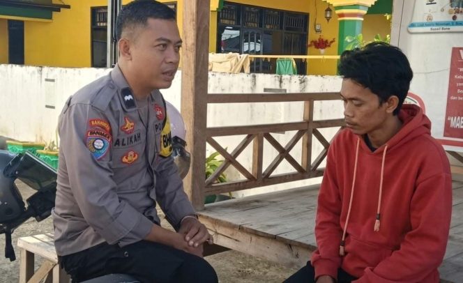 
 Sambang Rutin Aipda Alika, Perkuat Keamanan di Wilayah Binaan