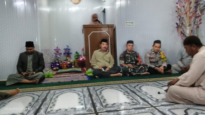 
 Pererat Silaturahmi dengan Warga, Bhabinkamtibmas Hadiri Peringatan Maulid Nabi Muhammad SAW
