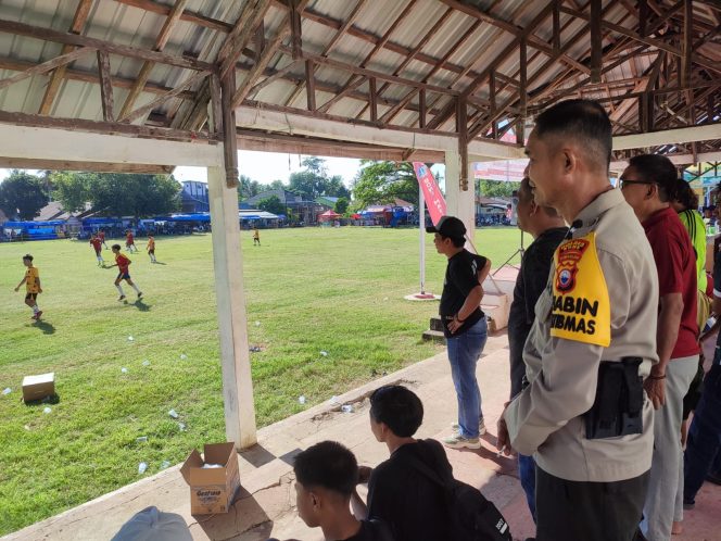 
 ‎Polsek Cenrana Lakukan Pengamanan Turnamen Sepak Bola Piala Kemerdekaan Pemuda Cenrana 2026.