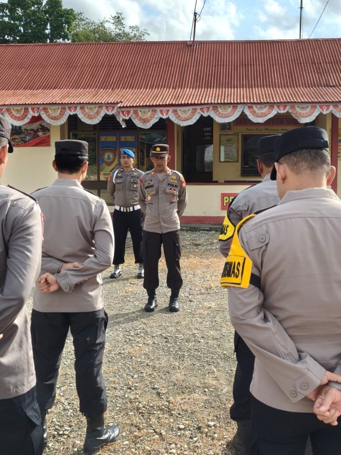 
 ‎Kapolsek Awangpone Berikan Arahan kepada Personel untuk Tingkatkan Disiplin dan Profesionalisme dalam Bertugas