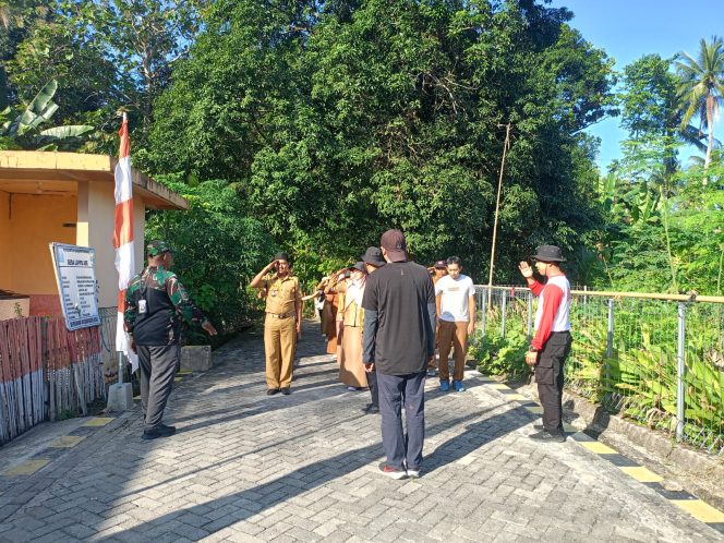
 ‎Polsek Awangpone dan Koramil Awangpone Optimalkan Latihan Gerak Jalan ASN Memasuki Hari Keenam